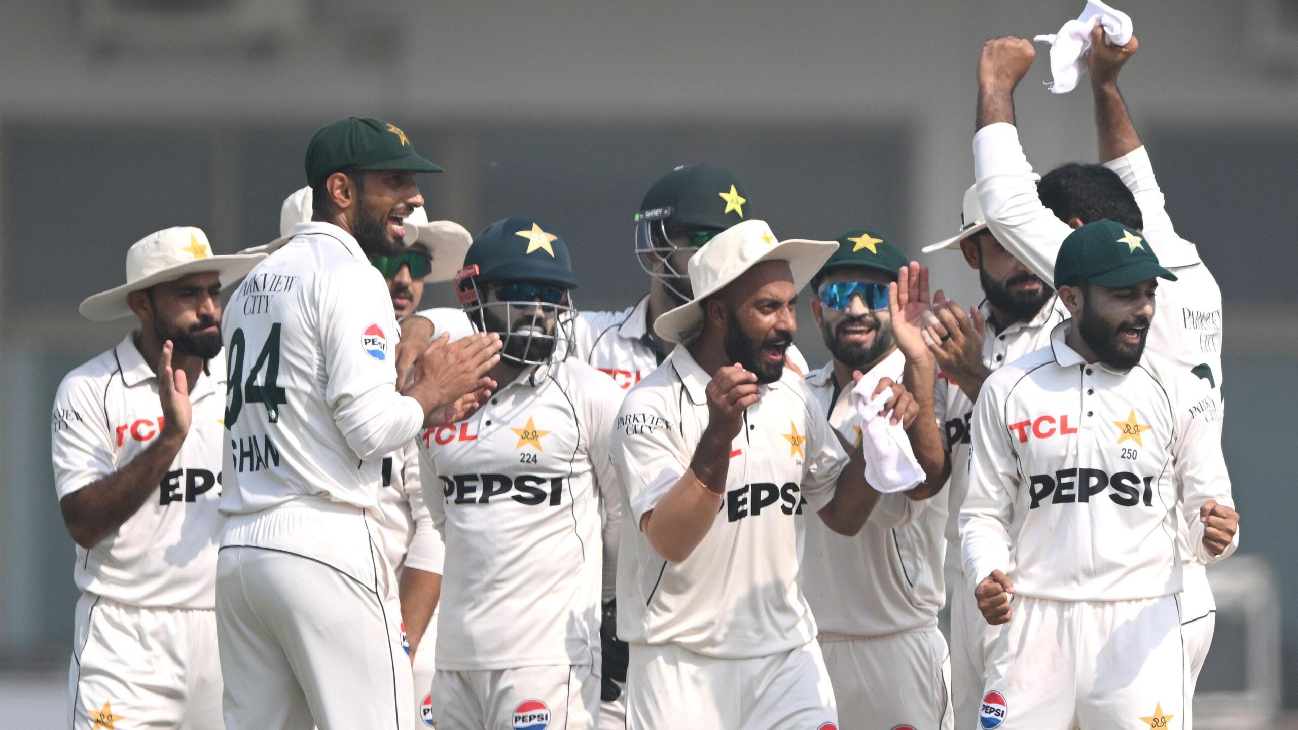 Pakistan Spin Duo Dismantles England to Set Up Series Decider in Multan