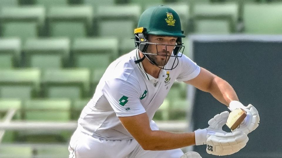 South Africa Dominate as Verreynne's Century and Rabada's Early Strikes Push Bangladesh Back