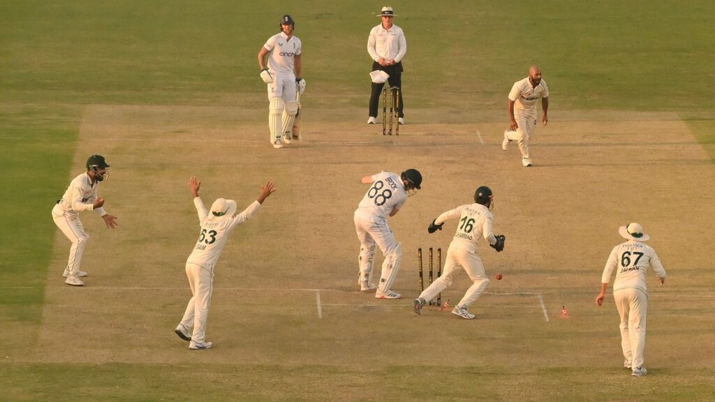 Day Two in Multan Test: Pakistan's Spinners Lead Stunning Comeback Against England