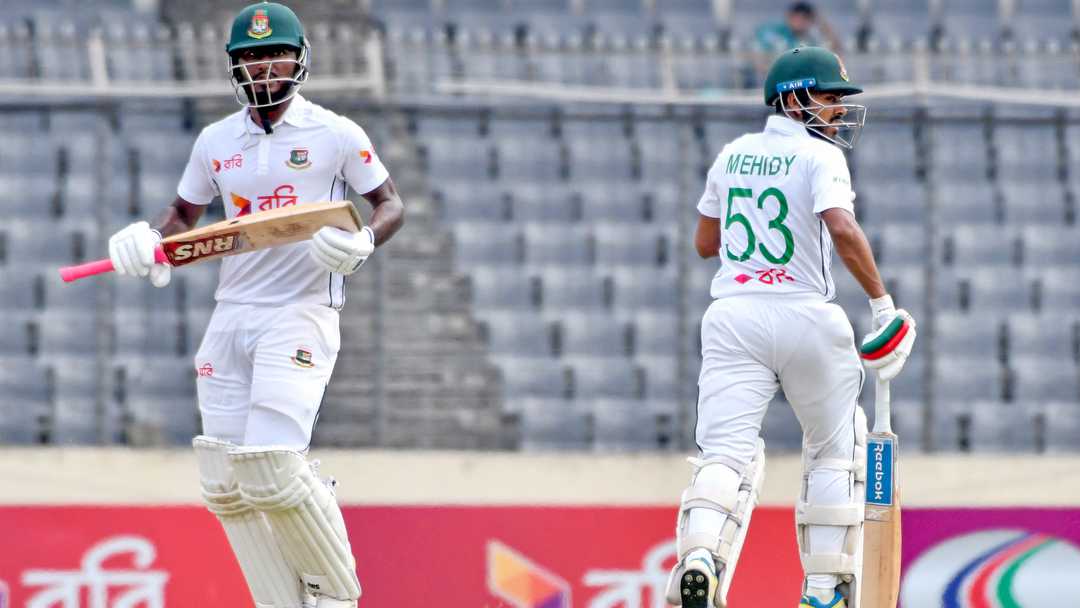 Mehidy and Jaker Lead Bangladesh's Recovery on Disrupted Third Day